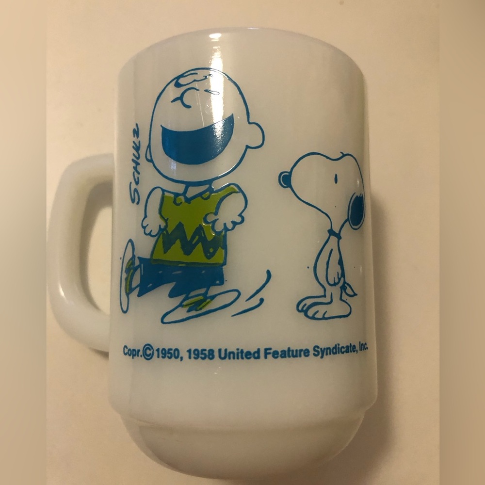 COPY - Vintage 1950s Anchor Hocking Fire King Charlie Brown Snoopy Peanuts mug